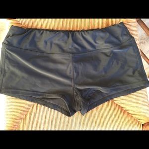 Raisins Swim suit bottoms Black Medium NWT